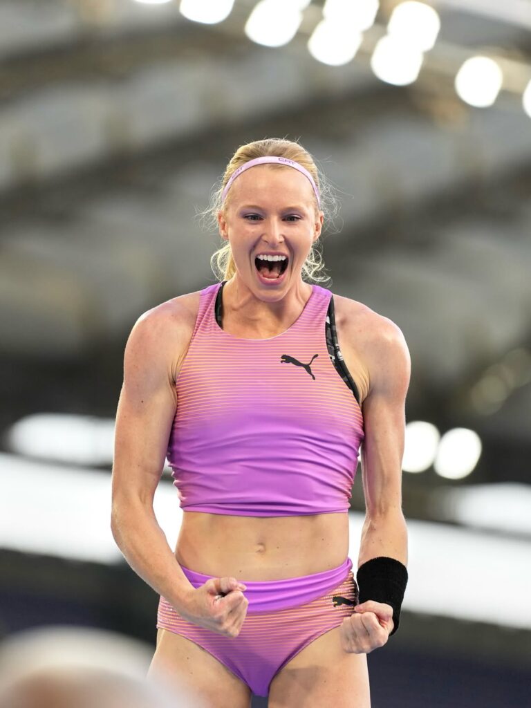 Resilient and back on top Sandi Morris flies high in Rome %F0%9F%AA%BD She clears 4.80m on her third attempt to take the win in the womens pole vault @chiammmmonte for Diamond League AGRomeDL DiamondLeague