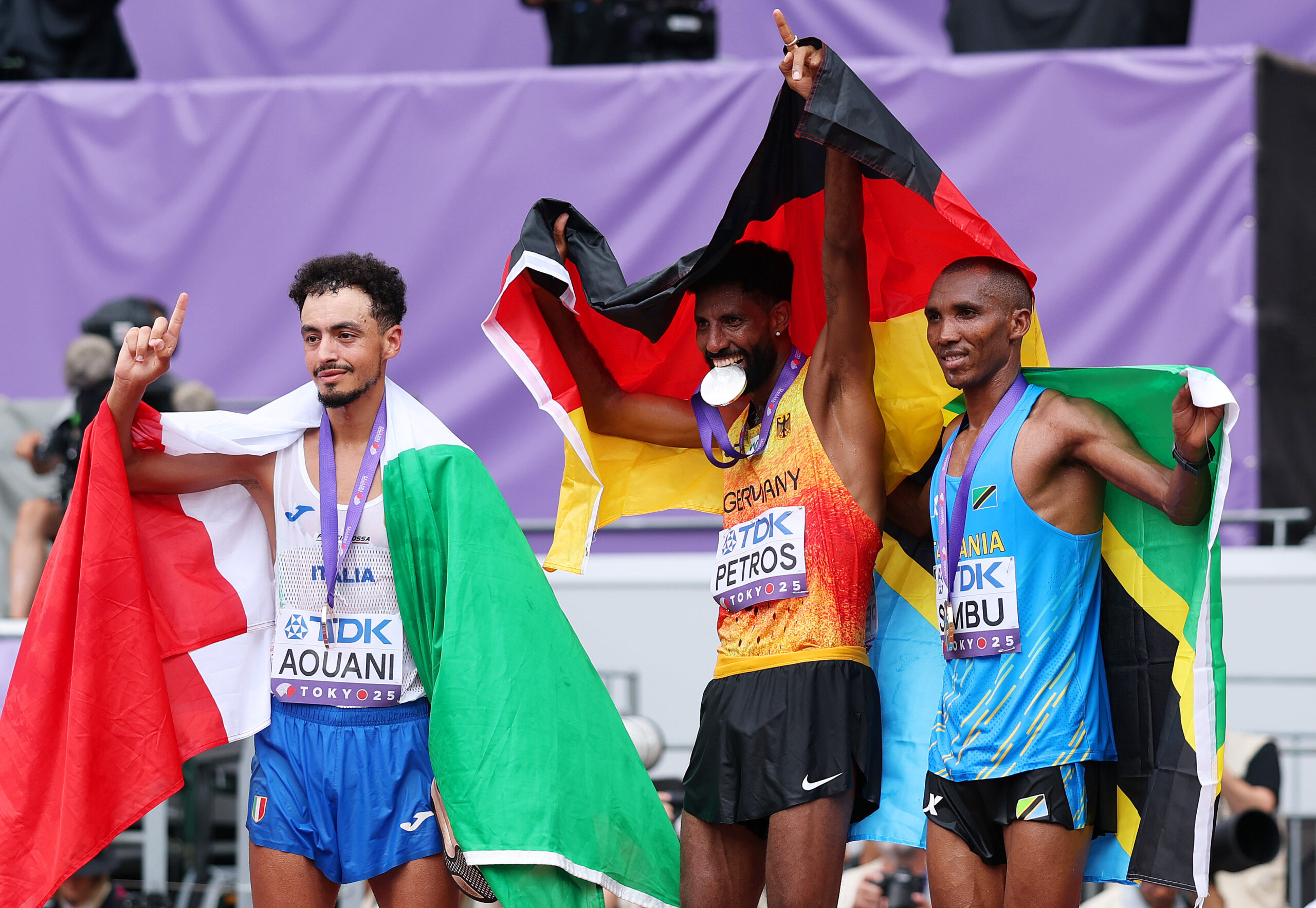 World Athletics Championship 2025: Tanzanian Alphonce Simbu Edges Amanal Petros in Dramatic Sprint Finish to Win Tokyo Men’s Marathon Title 6 G02UVEAaMAAJl0 scaled