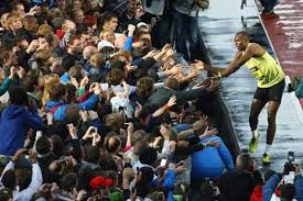 Usain Bolt entertains fans | Chaseathletics.us